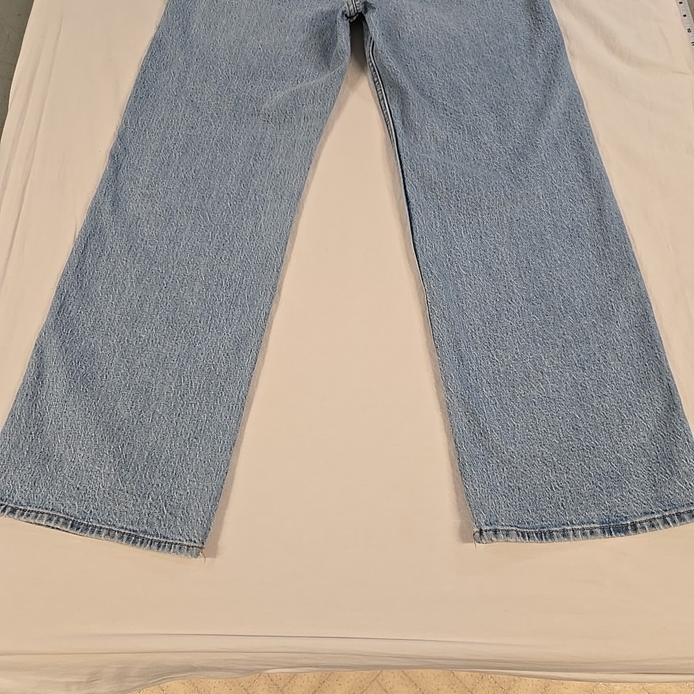 Abercrombie & Fitch 90s Relaxed High Rise Jeans Women 29x28 Light Wash Denim - Picture 14 of 16